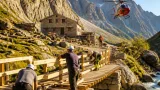 Lernende aus Lungern erneuern Wanderinfrastruktur und Helfen auf Lauteraarhütte