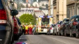 Unfall in Le Locle: 4-jähriges Mädchen zwischen parkenden Autos von Auto erfasst