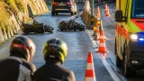 Zwei Motorradfahrerinnen bei Sturz in Tunnelbereich von Tujetsch leicht verletzt