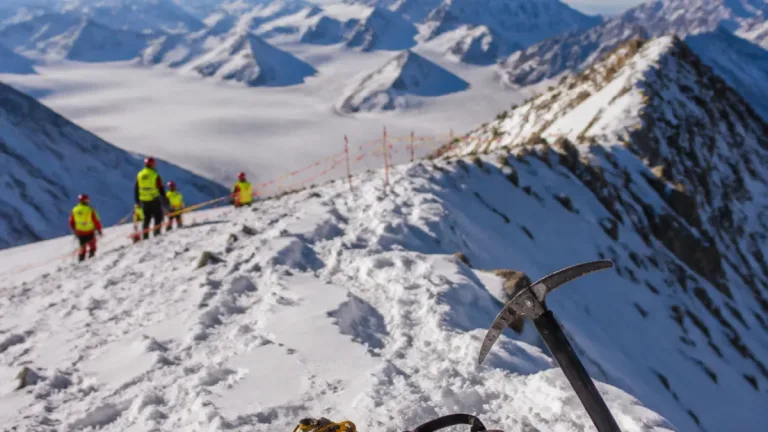 33-Jährige stürzt tödlich von der Dufourspitze – Ermittlungen laufen