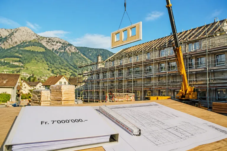 Altes Schulhaus soll aufgestockt werden – Gemeinde plant Erweiterung für rund 7 Millionen