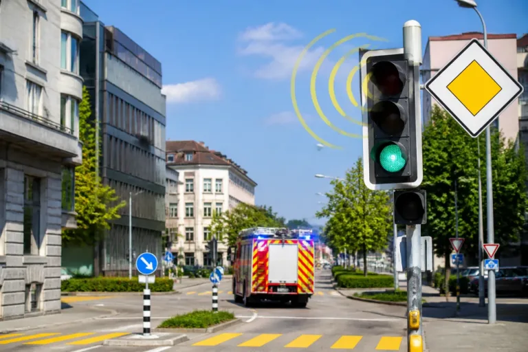 Biel führt Ampelvorrang für Feuerwehrfahrzeuge ein – zuerst Neumarktstrasse/Freiestrasse