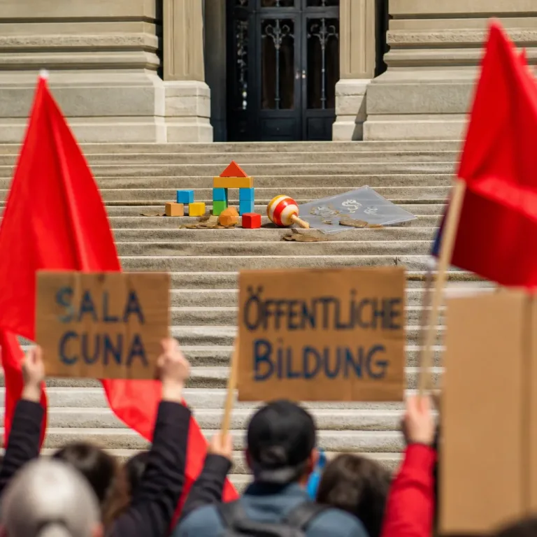 Gewerkschaften warnen: Gesetzesvorstoss «Sala Cuna für Chile» könnte Frühbildung privatisieren