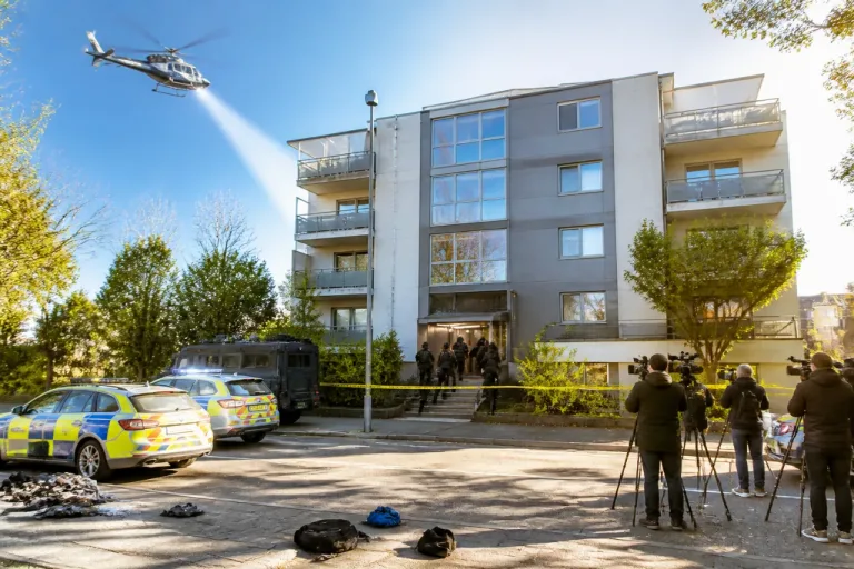 Polizei stoppt Flüchtigen nach grossem Einsatz in Karlsruhe‑Neureut