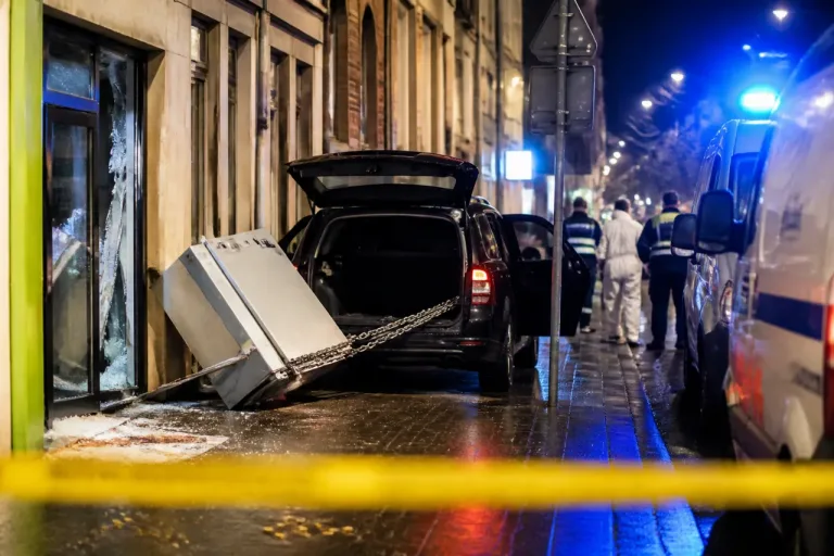 Einbruch in Spielhalle in Seevetal: mutmassliche Täter nutzten zuvor gestohlenes Fahrzeug