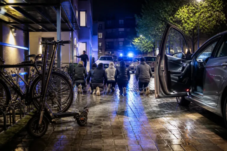 Sieben Minderjährige bei Diebstahlsversuch und Autoaufbruch in Lauterach angehalten