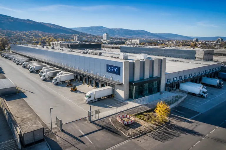 Dachser erweitert Logistikzentrum in Freiburg und schafft Platz für Lebensmittellogistik
