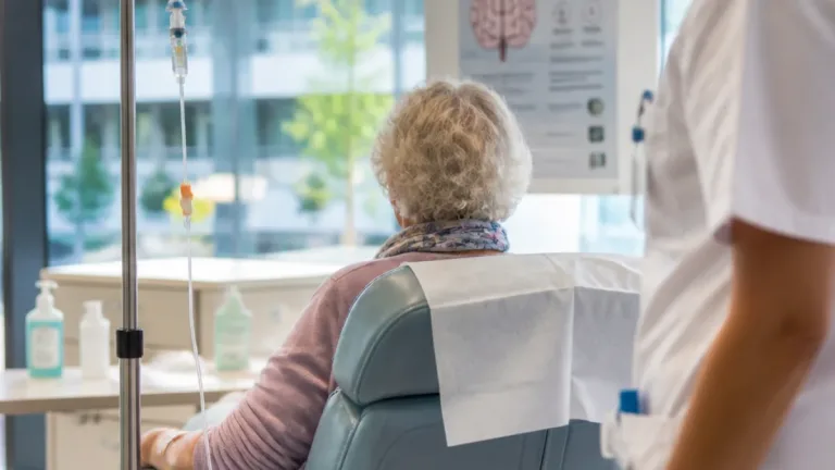Erstmals Donanemab in der Schweiz: Kantonsspital Aarau beginnt Behandlung bei Alzheimer