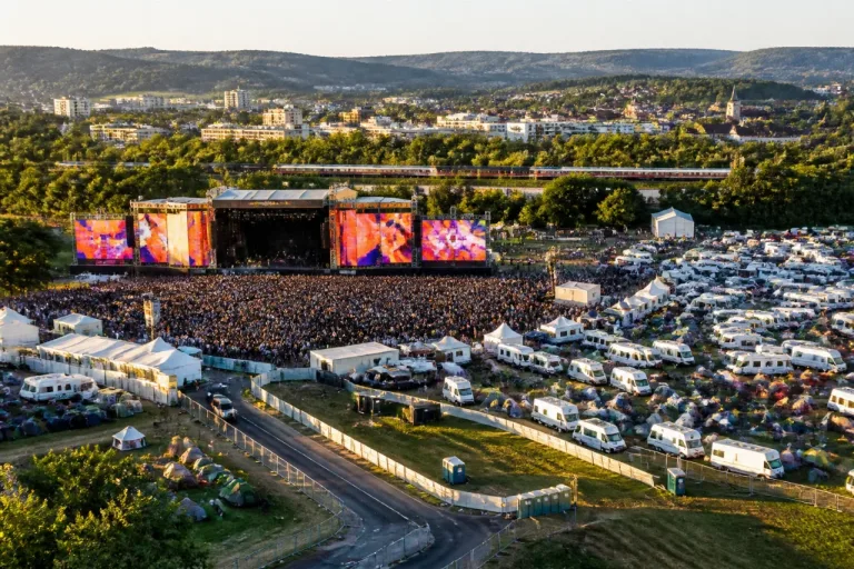 Frauenfeld während drei Tagen Rap‑Festival: Line‑up, Campingänderung und erste Eindrücke