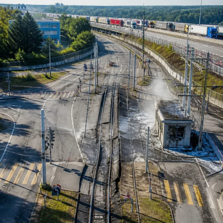 Hitze legt Teile der deutschen Infrastruktur lahm – Experten warnen vor Systemversagen
