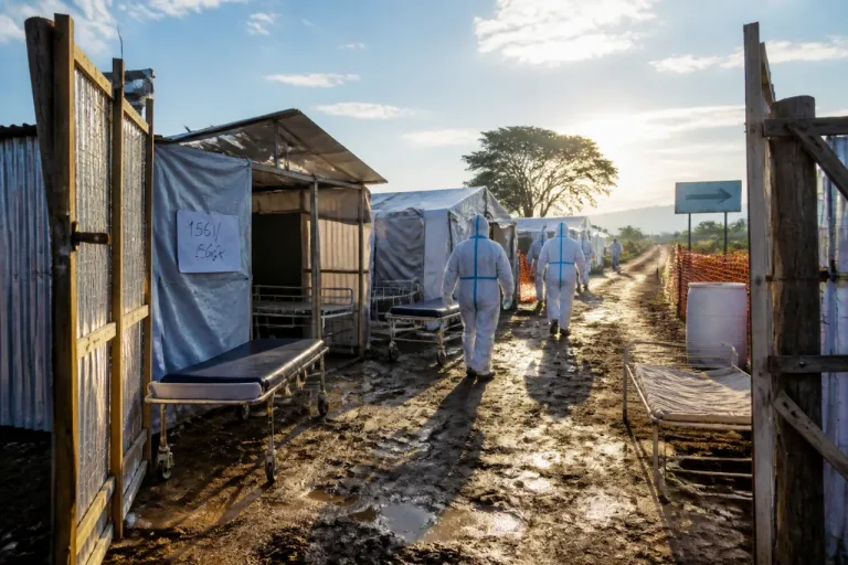 Ebola-Ausbruch im Kongo: Über 500 Todesfälle, Experten besorgt über Fluchten aus Isolierzentren