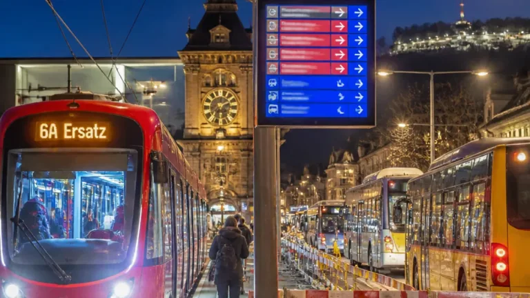Gurtenfestival: Trams verstärkt, Linie 6 unterbrochen – Ersatzverkehr und Nachtbetrieb