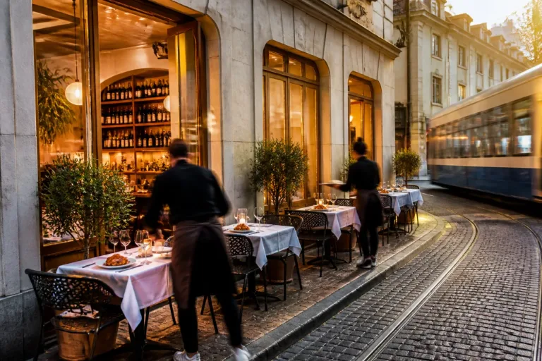 Luzern: «Le Coq» bringt das Güggeli zurück an den Hirschengraben