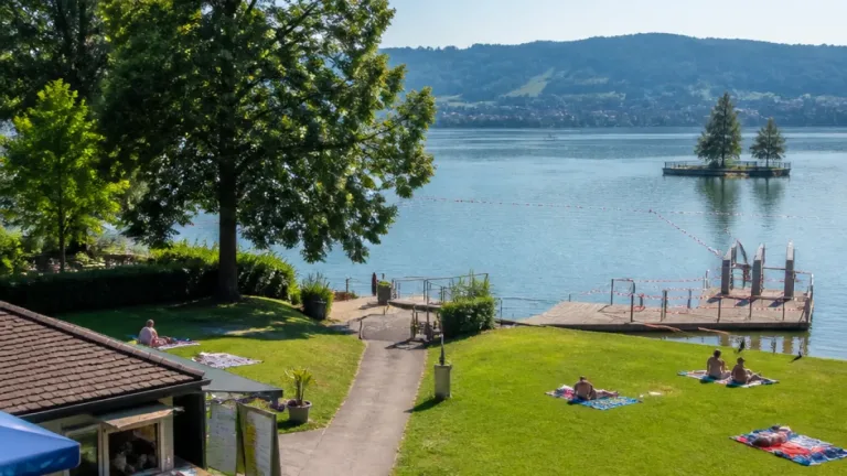 Luzern: Strandbad Sursee im Test – Sauber und schattig, aber bei Andrang knapp