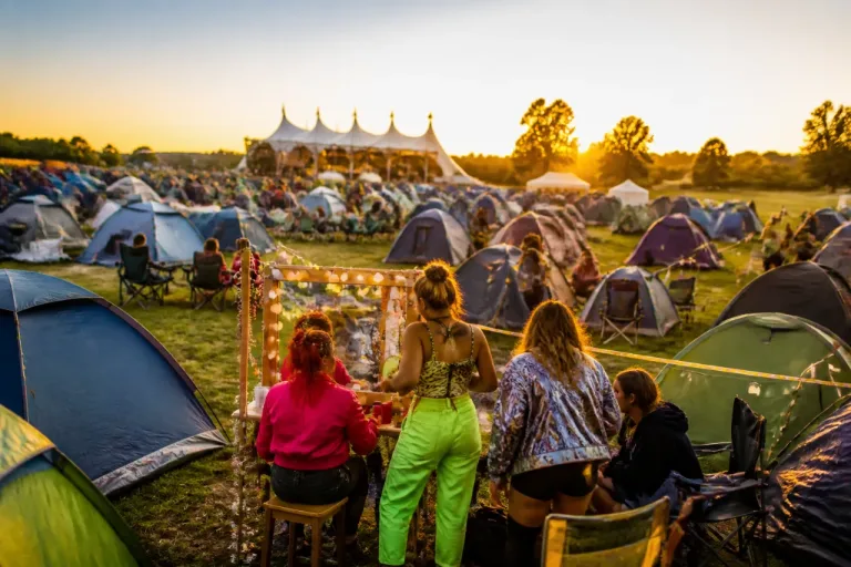 Open Air in Frauenfeld: Junge Besucher, Camping und entspannte Stimmung prägen das Festival