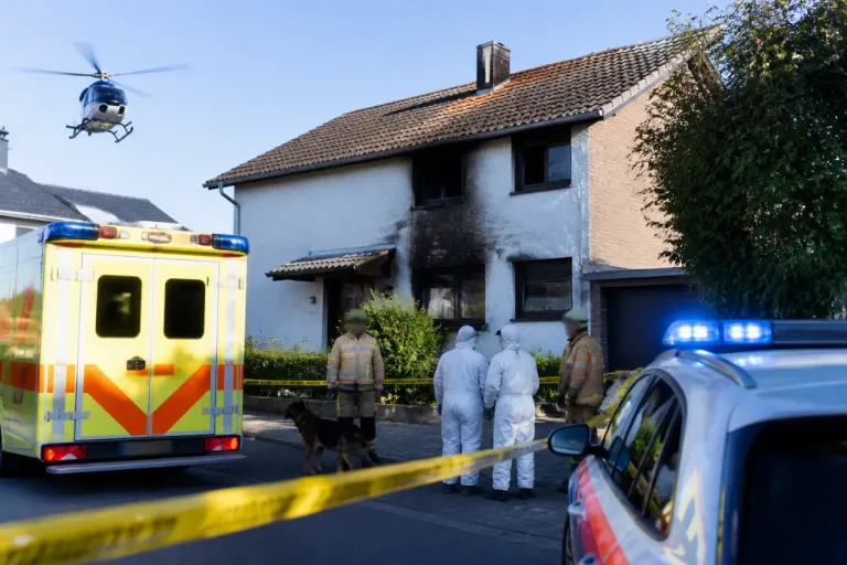 Sohn soll Mutter in Haus angezündet haben – Grossmutter schwer verletzt, Tatverdächtiger gefasst