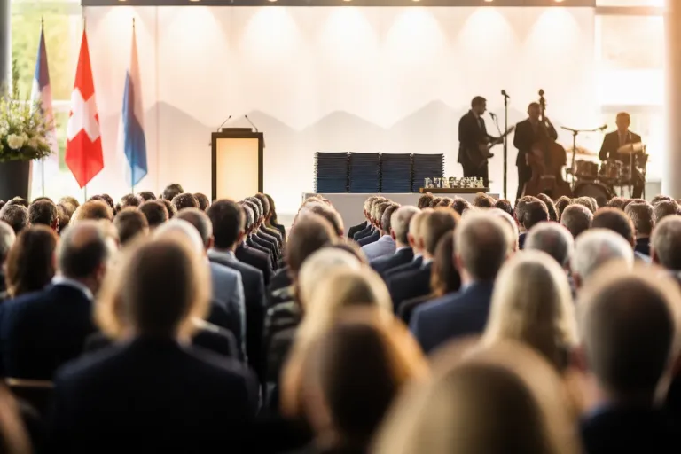 PH Luzern diplomiert 336 Absolventinnen und Absolventen – Bedeutung für Luzern