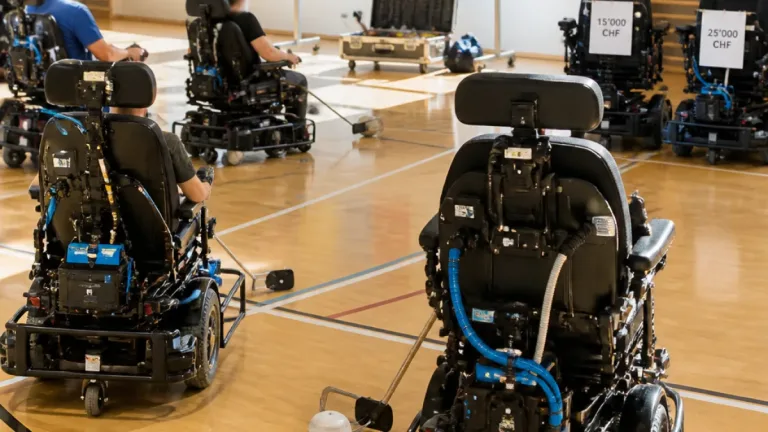 Powerchair Hockey in Bern: Training, Kosten und Regeln eines spezialisierten Teams
