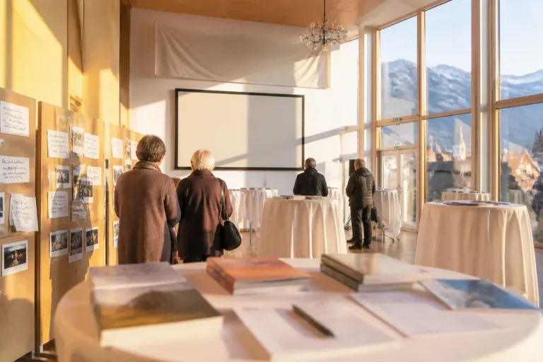 Pro Senectute Graubünden startet «envista» – neues Kursprogramm für Seniorinnen und Senioren
