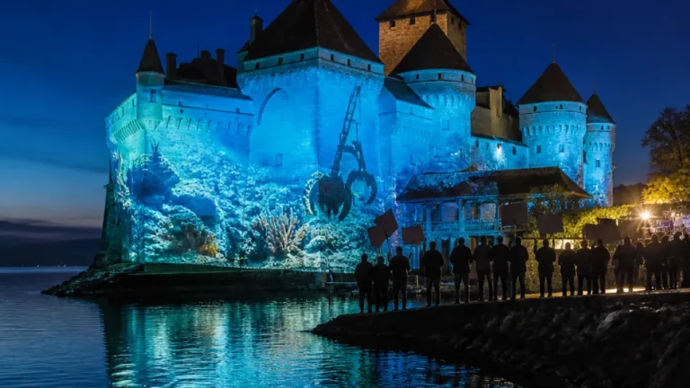 Projektionen an Schloss Chillon: Greenpeace warnt vor Folgen des Tiefseebergbaus