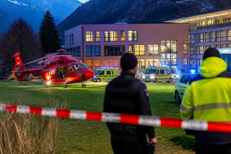 Reha‑Patientin in Faido nach Schussverletzung gestorben – Fahndung nach Ex‑Mann