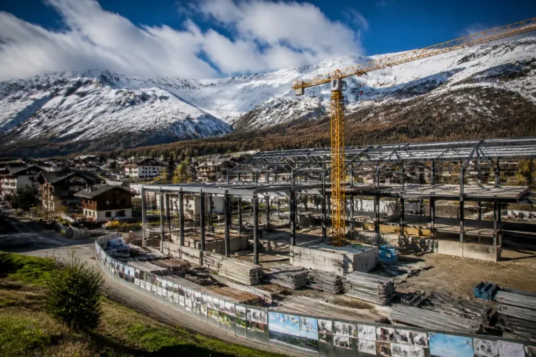 Saaser Gemeinden sagen Nein – Bau der Erlebnisbankarena droht als teure Bauruine zu enden