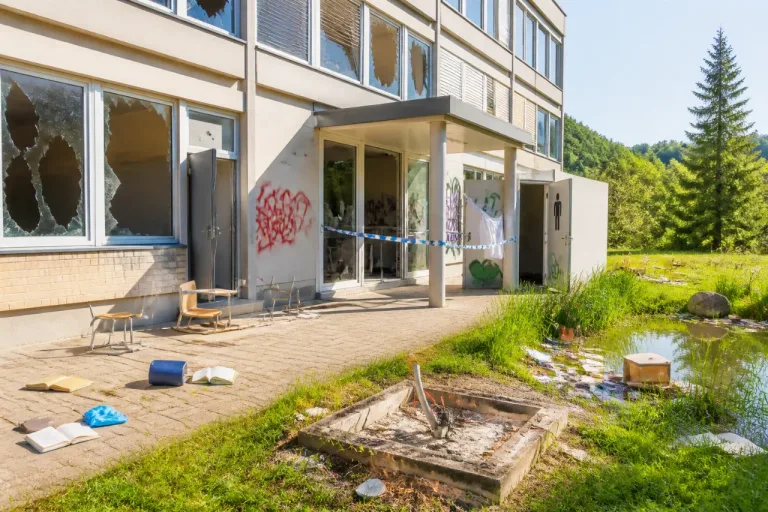 Schule in Würenlingen verwüstet: Schulschlussfeier abgesagt, Strafanzeige eingereicht