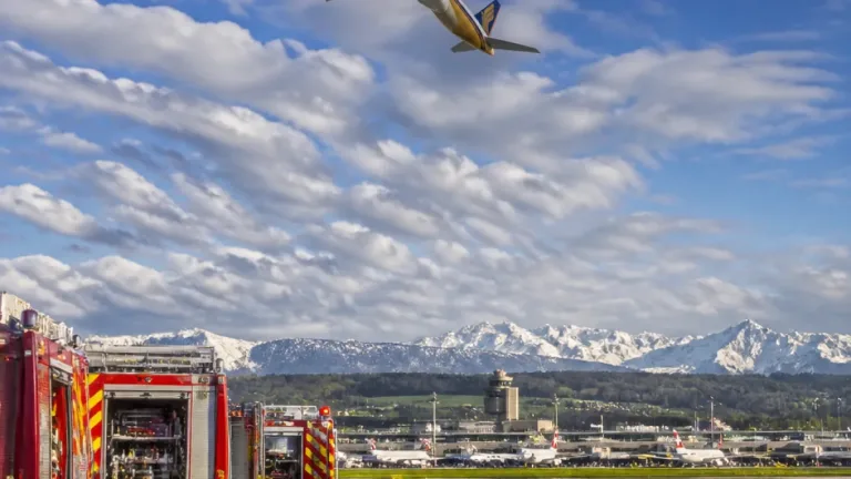Singapore-Airlines-Maschine kehrt nach Start in Kloten um und landet wieder in Zürich