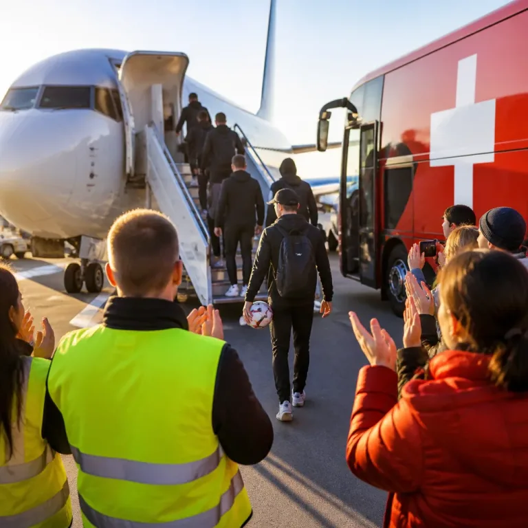 Die Nati ist zurück: Embolo, Vargas und Xhaka landen in Zürich und begründen eine grosse Begrüssung