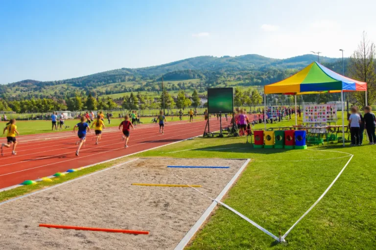 UBS Kids Cup in Wetzikon: Kantonalfinal mit SRF‑Stand und Rätsel‑Challenges