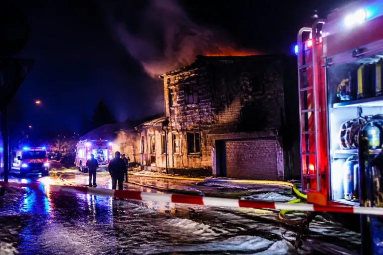 Vereinslokal des Skiclubs Einsiedeln in Vollbrand: Polizei sucht Zeugen