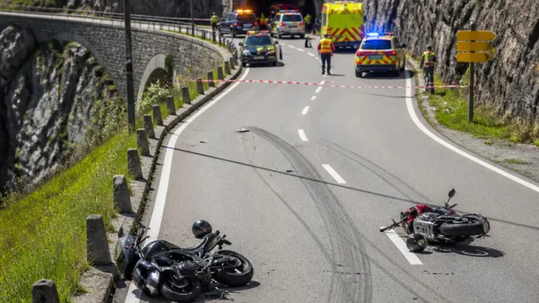 Vier Motorradunfälle in einem Wochenende: Polizei warnt vor Risiken auf Passstrassen