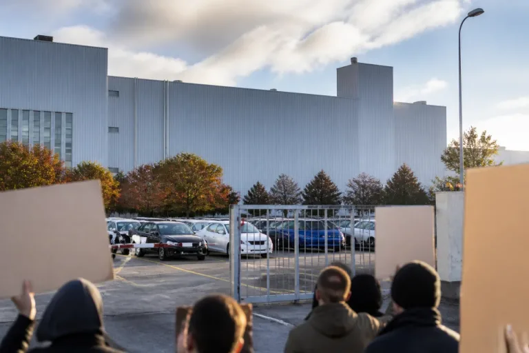 VW-Prüfungen: Bis zu 100.000 Stellen in Gefahr — Konzern bleibt zu Details schweigsam